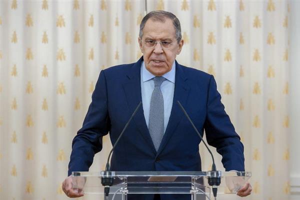 لافروف: الدبلوماسيون الروس في الخارج يعملون في ظروف يصعب وصفها بالآدمية