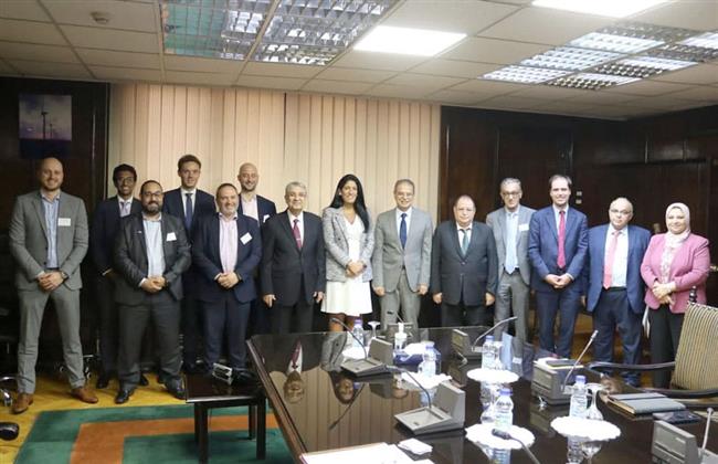 وزير الكهرباء يبحث مع وفد بلجيكي فرص الاستثمار بالطاقة المتجددة والهيدروجين الأخضر