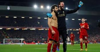 الدوري الإنجليزي يحتفي بثنائية محمد صلاح وأليسون بيكر التهديفية