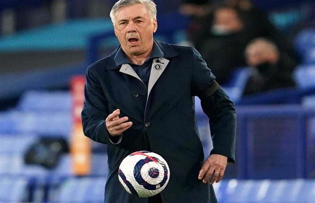 بنزيما يقود تشكيل ريال مدريد أمام إلتشي في الدوري الإسباني
