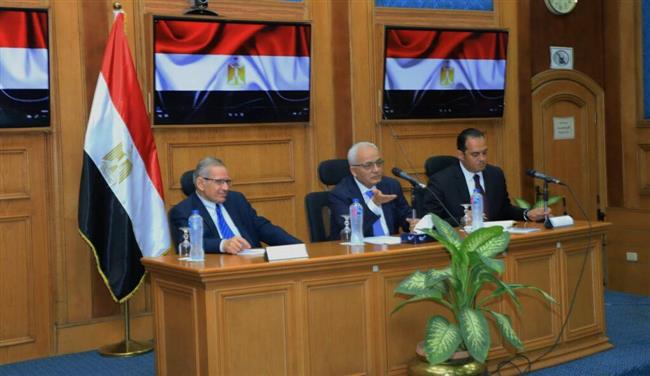 وزير التربية والتعليم يتابع سير العملية التعليمية بمناسبة بدء العام الدراسي الجديد2022\2023