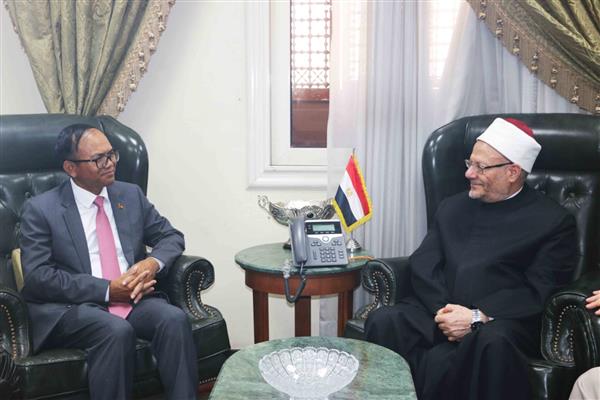 مفتي الجمهورية يستقبل سفير كمبوديا لبحث أوجه تعزيز التعاون الإفتائي بين دار الإفتاء وكمبوديا