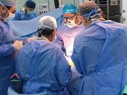   فريق طبي بـ"قنا الجامعي" ينجح في إجراء جراحة تنظيرية واستئصال للحمية