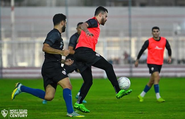 ثنائي الزمالك يؤديان تدريبات تأهيلية