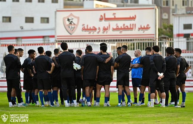 فيريرا يعقد جلسة تحفيزية مع لاعبي الزمالك