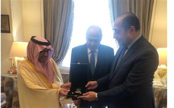   المنظمة العربية للسياحة تمنح السفير حسام زكي وسام السياحة العربية من الدرجة الأولى
