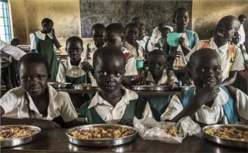   برنامج الغذاء العالمى يقدم مساعدات غذائية إلى أعداد قياسية من المحتاجين في الصومال