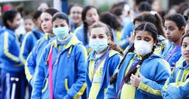 د. أيمن سالم: ارتداء الأطفال الكمامة في المدارس للوقاية ضرورة