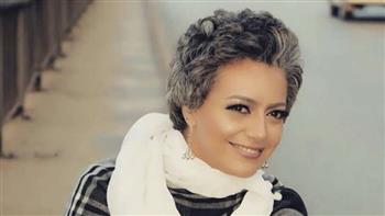 على بحر إسكندرية.. هبة عبد الغني تودع فصل الصيف بجلسة تصوير جديدة