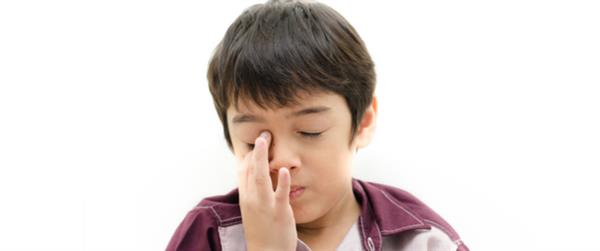 تعرف على اعراض جفاف العين عند الاطفال