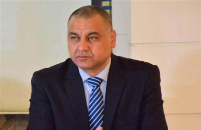 العوضي: ديفيز من أفضل 3 مدربين في العالم