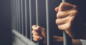 السجن 5 سنوات لمتهم بتهديد شخص بنشر صور زوجته على موقع التواصل بسوهاج