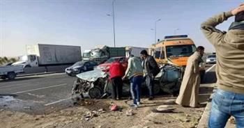   مصرع شخص وإصابة آخر في حادث تصادم سيارتين نقل على طريق طنطا بسيون