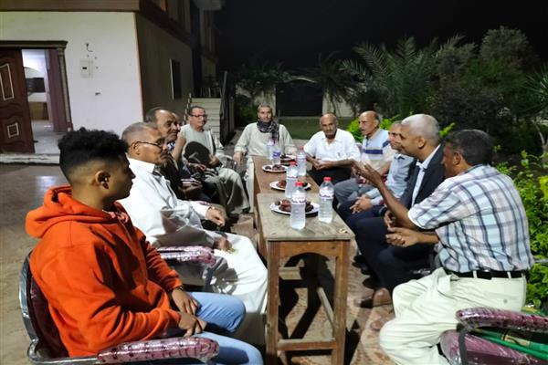 التنسيقية تواصل جوالات دعم الحوار الوطني بمركز «ههيا»