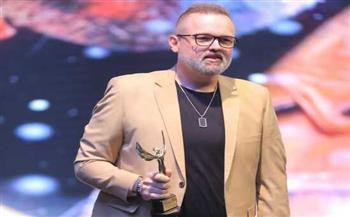 تكريم محمد محمود عبد العزيز  بجائزة التميز في مهرجان الفضائيات العربية 
