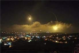   الجيش الإسرائيلي يطلق قنابل ضوئية على الحدود اللبنانية.. تفاصيل