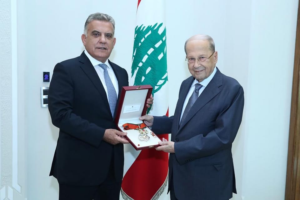 الرئيس عون يقلد اللواء إبراهيم وسام الارز الوطني لعطاءاته من أجل لبنان