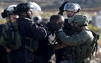   الاحتلال يعتقل 8 فلسطينيين.. وقوة «خاصة» تختطف أسيرين مُحررين من أطراف رام الله