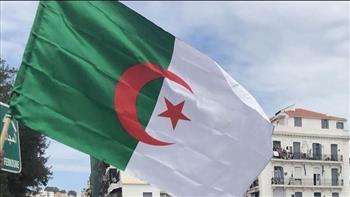   «لكسبريسيون» تسلط الضوء على استعداد الجزائر للقمة العربية المقبلة