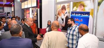 محافظ قنا يفتتح ملتقى توظيفى لتوفير فرص عمل للشباب 