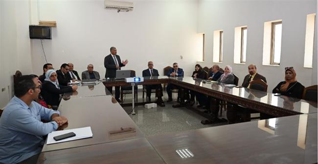 جامعة الفيوم: اجتماع الفريق التنفيذي لإعداد الخطة الاستراتيجية للجامعة 2022-2027