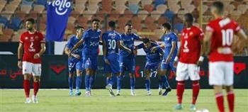 الزمالك بالزي الأزرق والأهلي باللون الأحمر في مباراة السوبر 