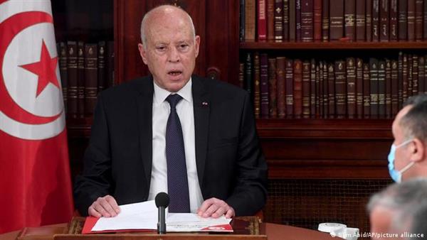 الرئيس التونسي: المتطاولون على الدولة ومؤسساتها يجب ألا يبقوا خارج الملاحقة الجزائية