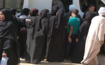الكشف على ١٢٨٣ مواطنًا في قافلة طبية مجانية بقرية العقب بمركز قوص