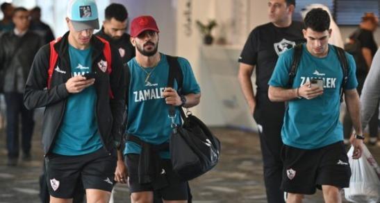 حافلة الزمالك تصل ستاد هزاع بن زايد استعدادا للقاء السوبر