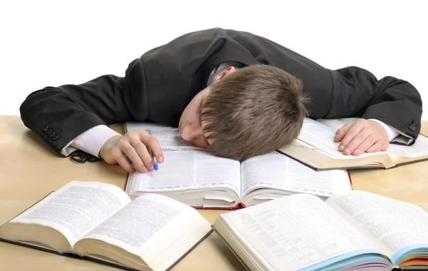 الدكتور حسام موافي يوضح أفضل توقيت للمذاكرة لطلاب الثانوية