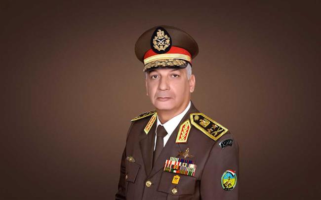 القائد العام ينيب قادة الجيوش لوضع أكاليل الزهور على النصب التذكارى للجندى المجهول