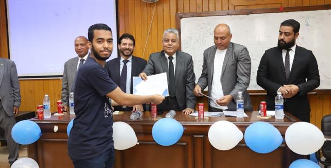 " غرباوى " يشهد حفل استقبال الطلاب الجدد في فرع جامعة جنوب الوادى  الإلكترونية بقنا