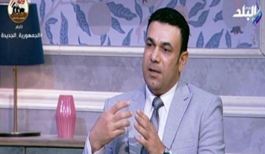 طبيب يوضح وظائف البروستاتا ويكشف أسباب تضخمها.. فيديو