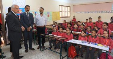 محافظ الجيزة يؤكد ضرورة تنظيم عملية دخول وخروج الطلاب