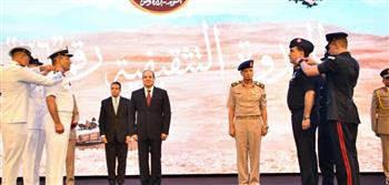   بالصور| الرئيس السيسي يصدق على ترقية قائدي القوات البحرية والجوية إلى رتبة الفريق