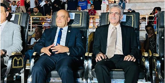 رئيس جامعة أسوان يشهد تكريم الفائزين ببطولة السباحة في النيل 