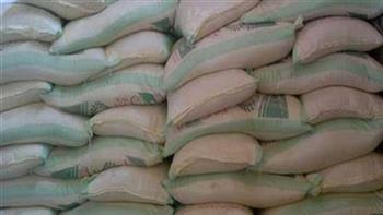 ضبط 400 طن أرز شعير داخل مخزنين بالبحيرة
