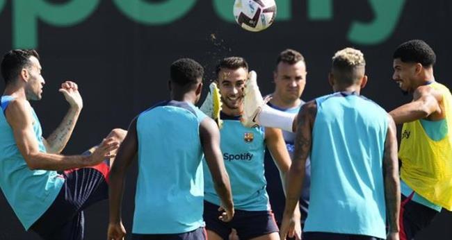 برشلونة ينتظر دخلا قياسيا من الرعاية