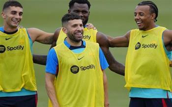 برشلونة يستعيد نجمه قبل الكلاسيكو