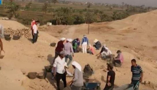 خبير أثري: اكتشاف مقبرة من العصر البطلمي كان على يد متدربين مصريين
