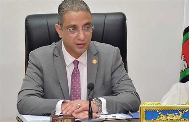 محافظ الفيوم يتابع تنفيذ مشروعات تأهيل المجاري المائية 