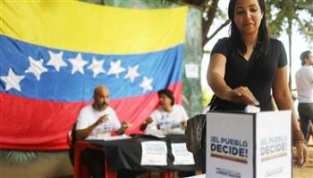   فنزويلا: الرئيس لايستبعد تقديم موعد الانتخابات الرئاسية 