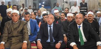  محافظ الإسكندرية يشهد احتفالية المولد النبوي الشريف بمسجد المرسى أبو العباس