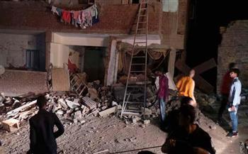 بالأسماء.. 6 مصابين و3 مفقودين في إنهيار عقار بمدينة كلوي بالمنيا