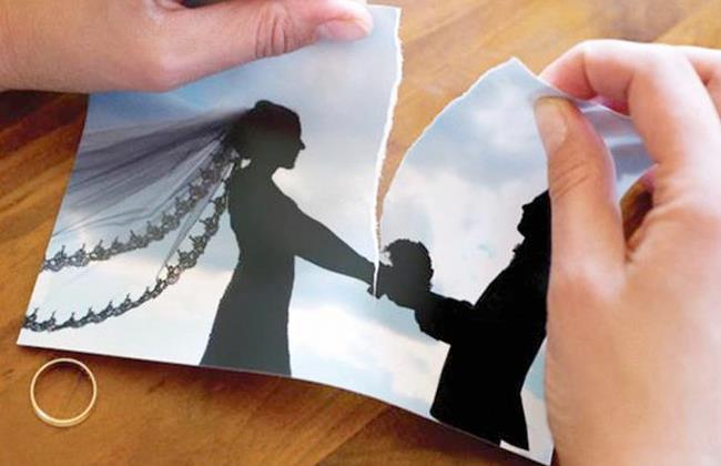 رئيس محكمة الأسرة السابق: بعض الرجال يسعى لإثبات فقره تهربا من النفقة.. فيديو