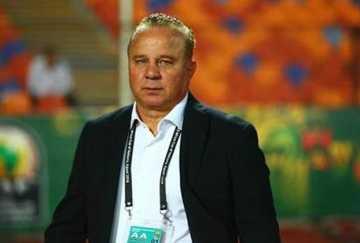 شوقى غريب: أقوم ببناء فريق المقاولون من جديد