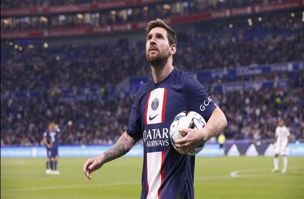 ميسي يتجاهل محاولات برشلونة لإعادته