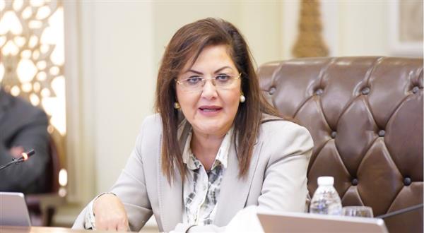 وزيرة التخطيط: الدولة أنفقت 400 مليار لتهيئة البنية التحتيه لجذب الاستثمارات