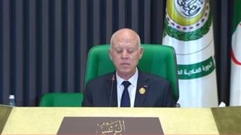   رئيس تونس أمام القمة العربية بالجزائر: مطالبون بتوحيد الصف ونبذ الانقسامات