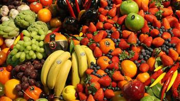   الخضروات والفاكهة ضروري للنظام الغذائي